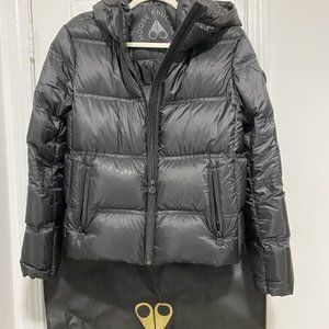 COPY - Moose Knuckles "Lighten Up" Winter Puffer Coat in Black Women's Size M